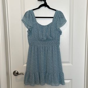 Altar’d State flutter sleeve sundress - Medium